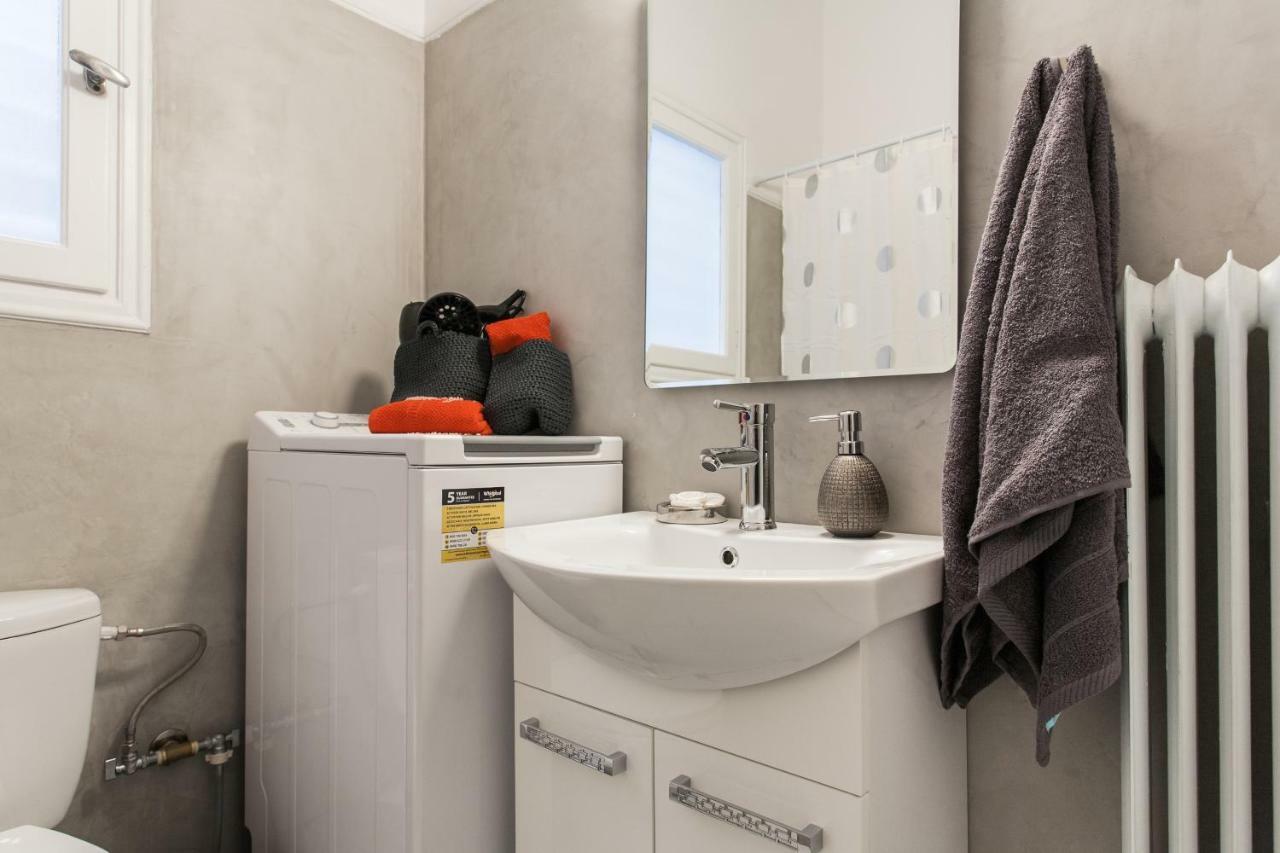 Private Central View Rooms In Apartment Near To Acropolis Metro Station Athen Eksteriør billede