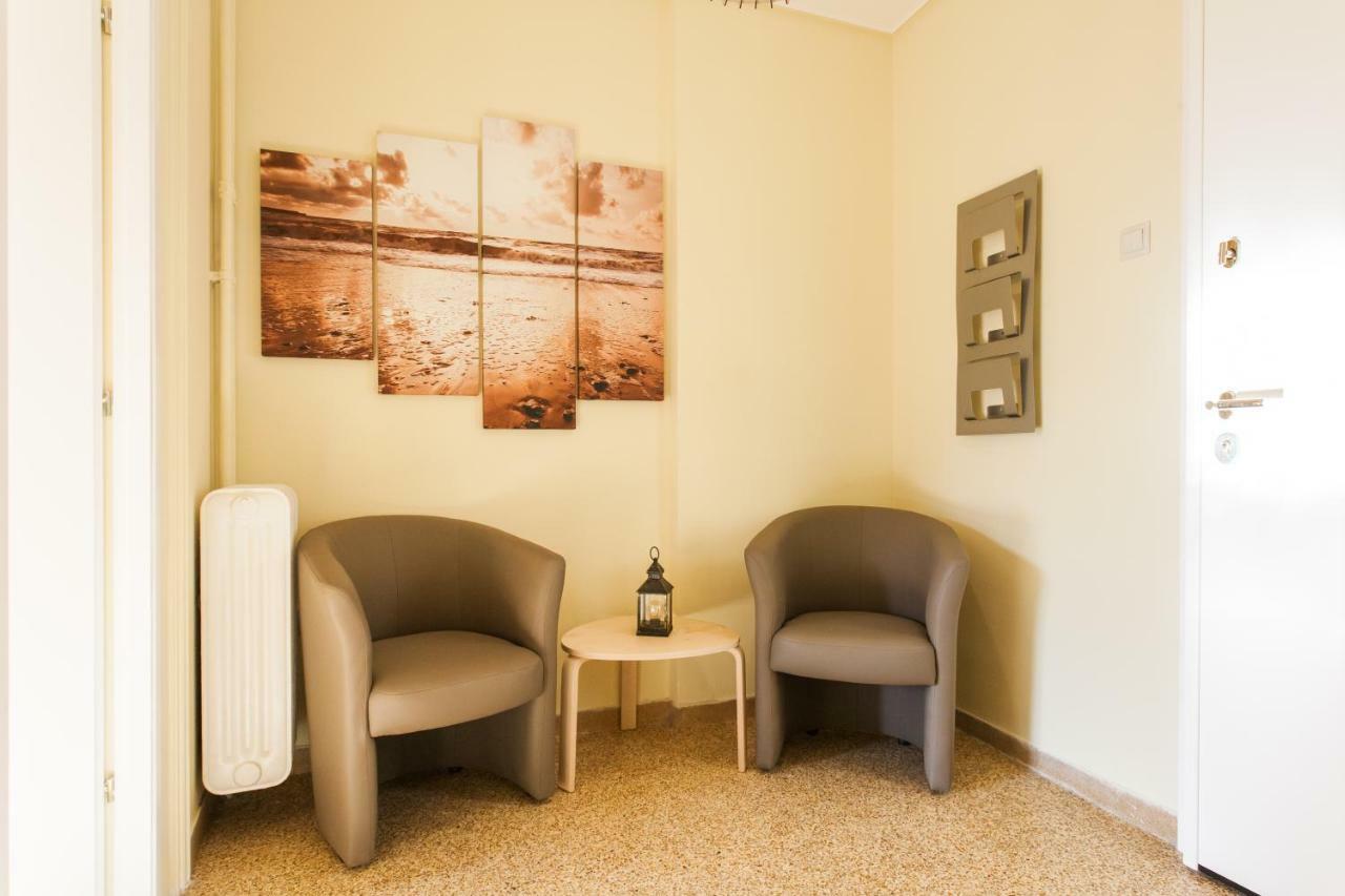 Private Central View Rooms In Apartment Near To Acropolis Metro Station Athen Eksteriør billede
